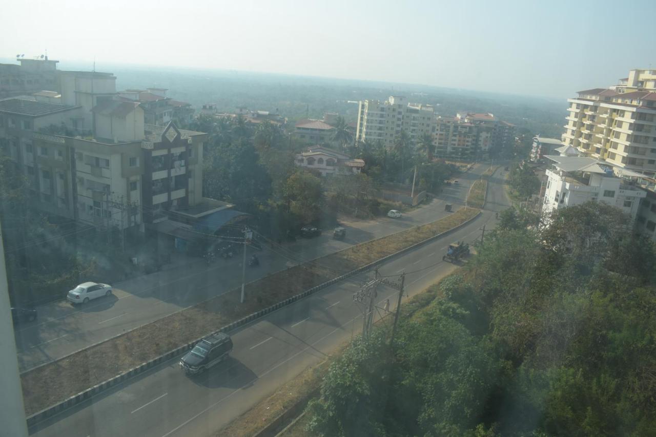 Country Inns & Suites By Radisson Manipal Bagian luar foto