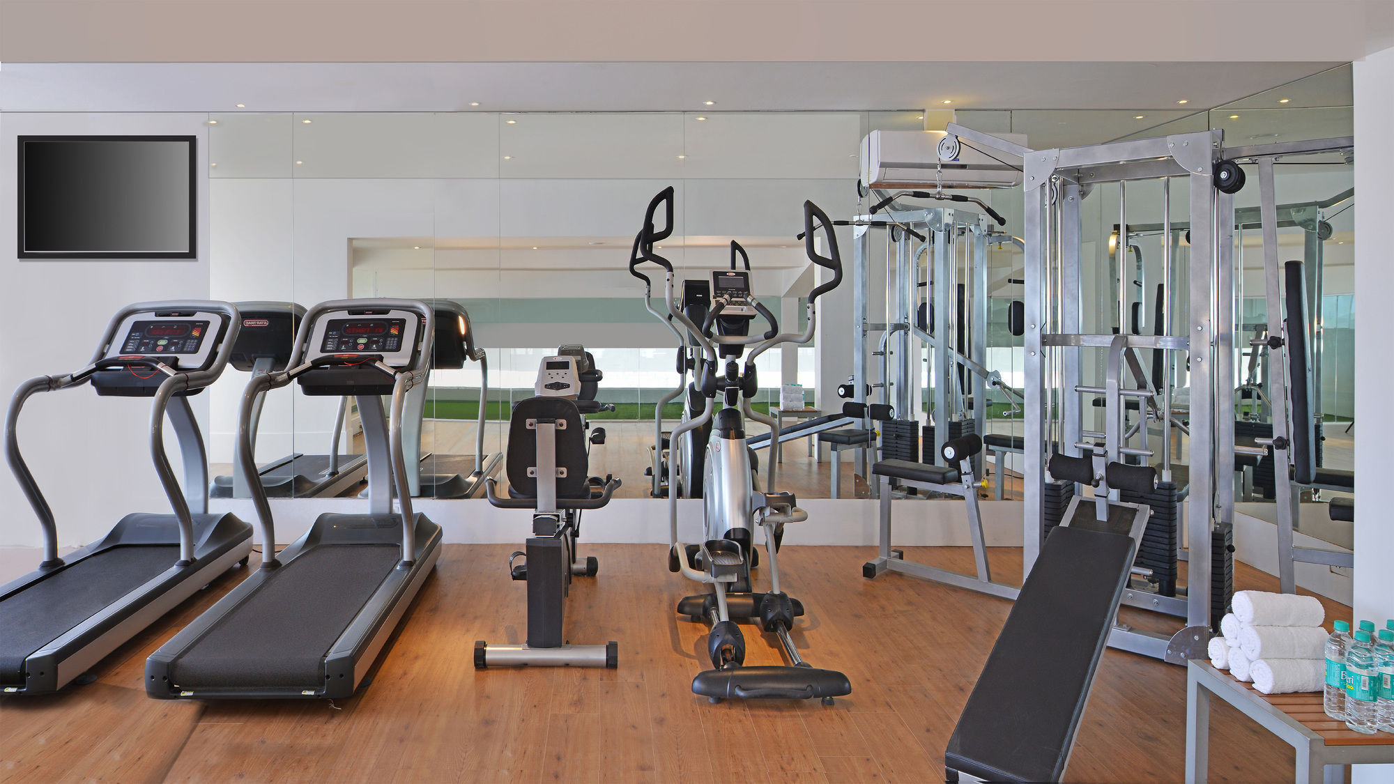 Country Inns & Suites By Radisson Manipal Bagian luar foto