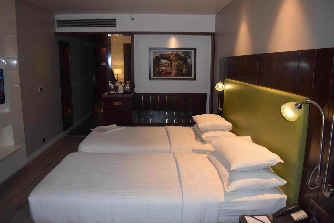 Country Inns & Suites By Radisson Manipal Bagian luar foto