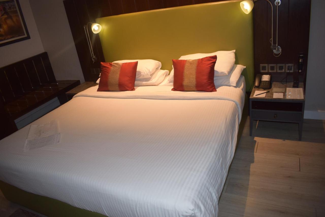 Country Inns & Suites By Radisson Manipal Bagian luar foto